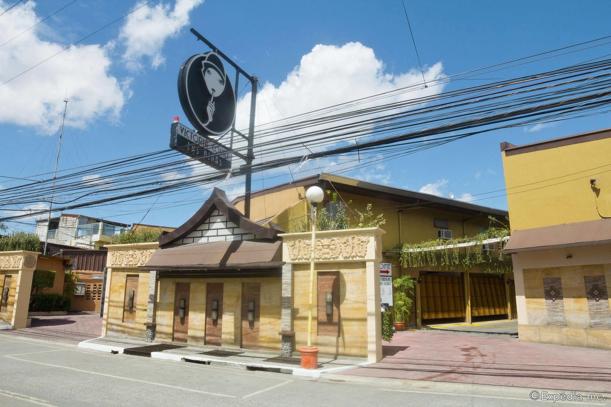 Victoria Court Las Pinas Exterior photo